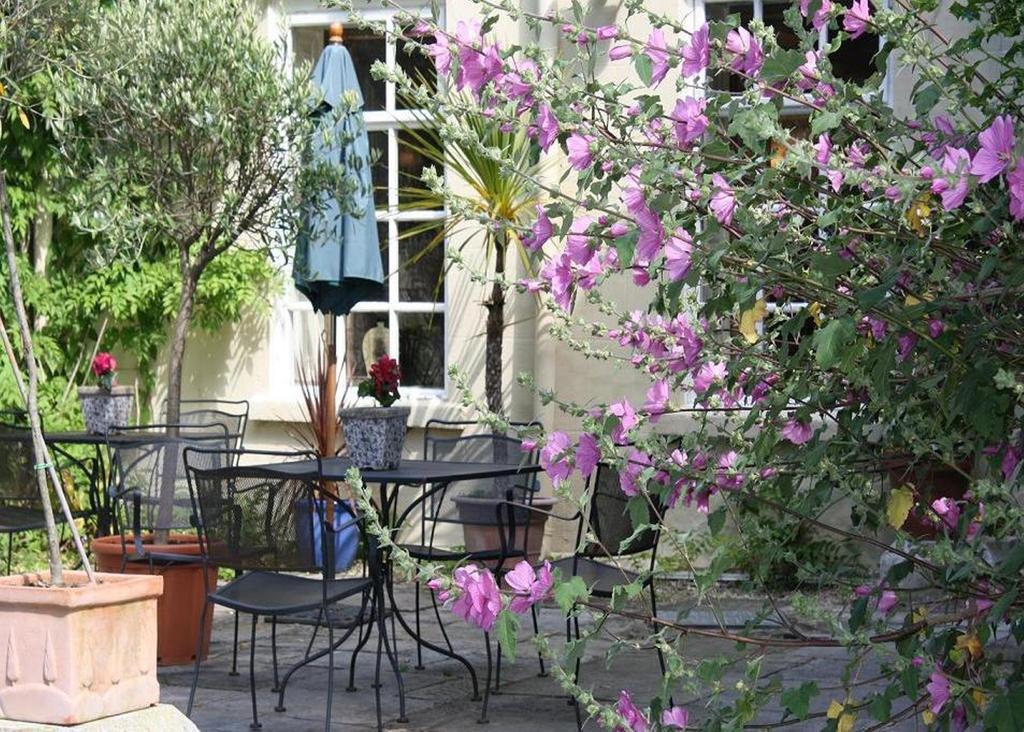 סיוויו Priory Bay Hotel מראה חיצוני תמונה