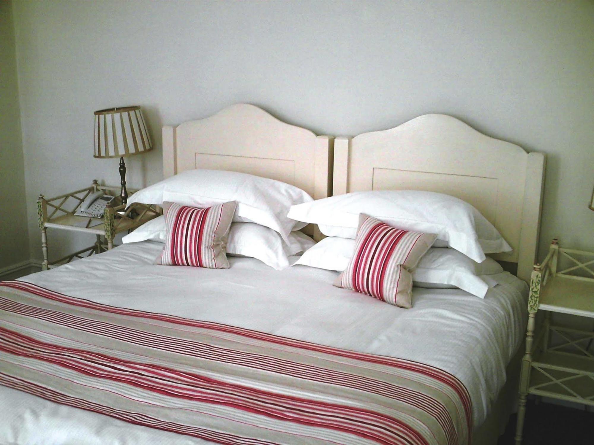סיוויו Priory Bay Hotel מראה חיצוני תמונה